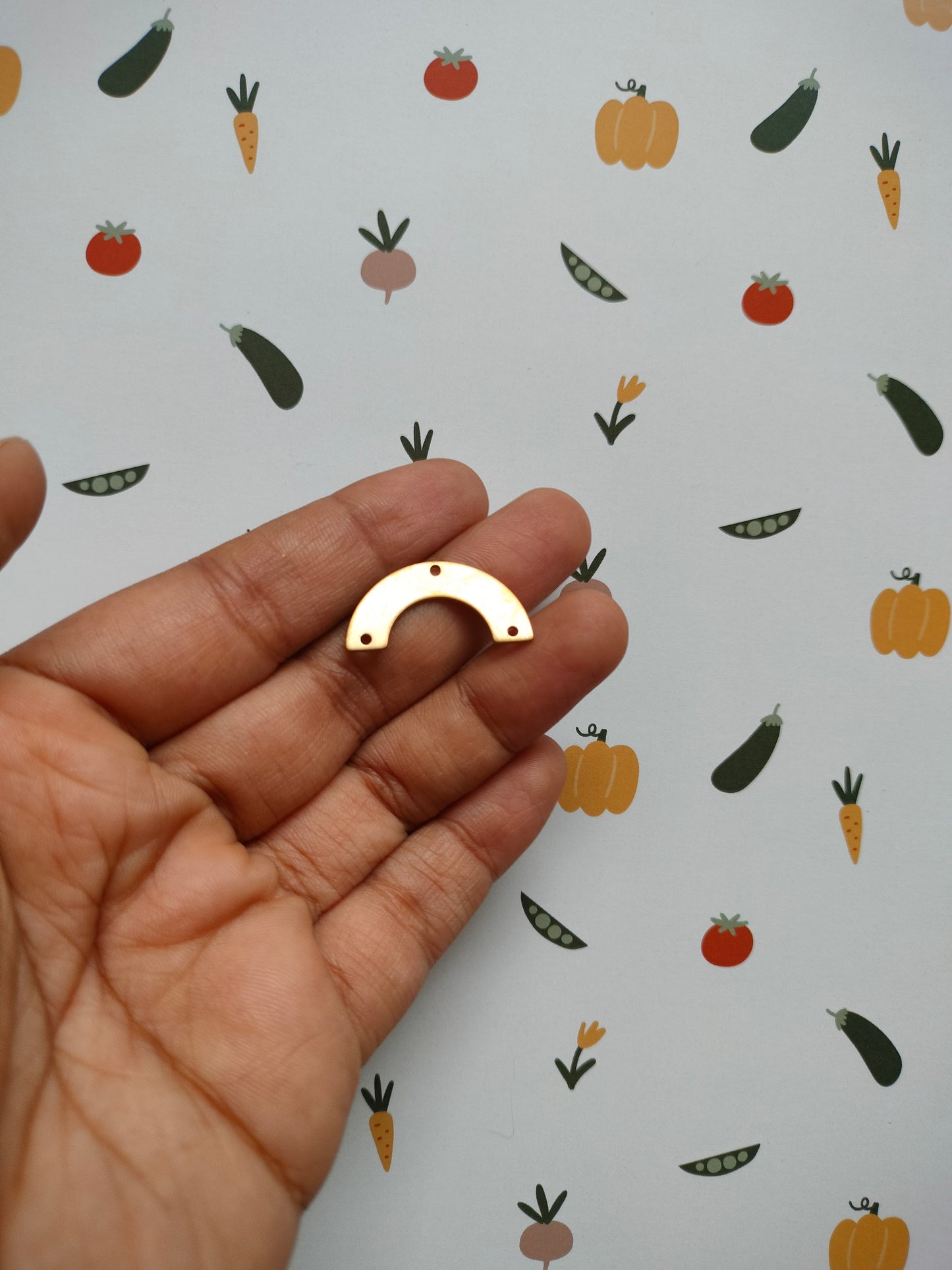 Charm Semi Circle Connector