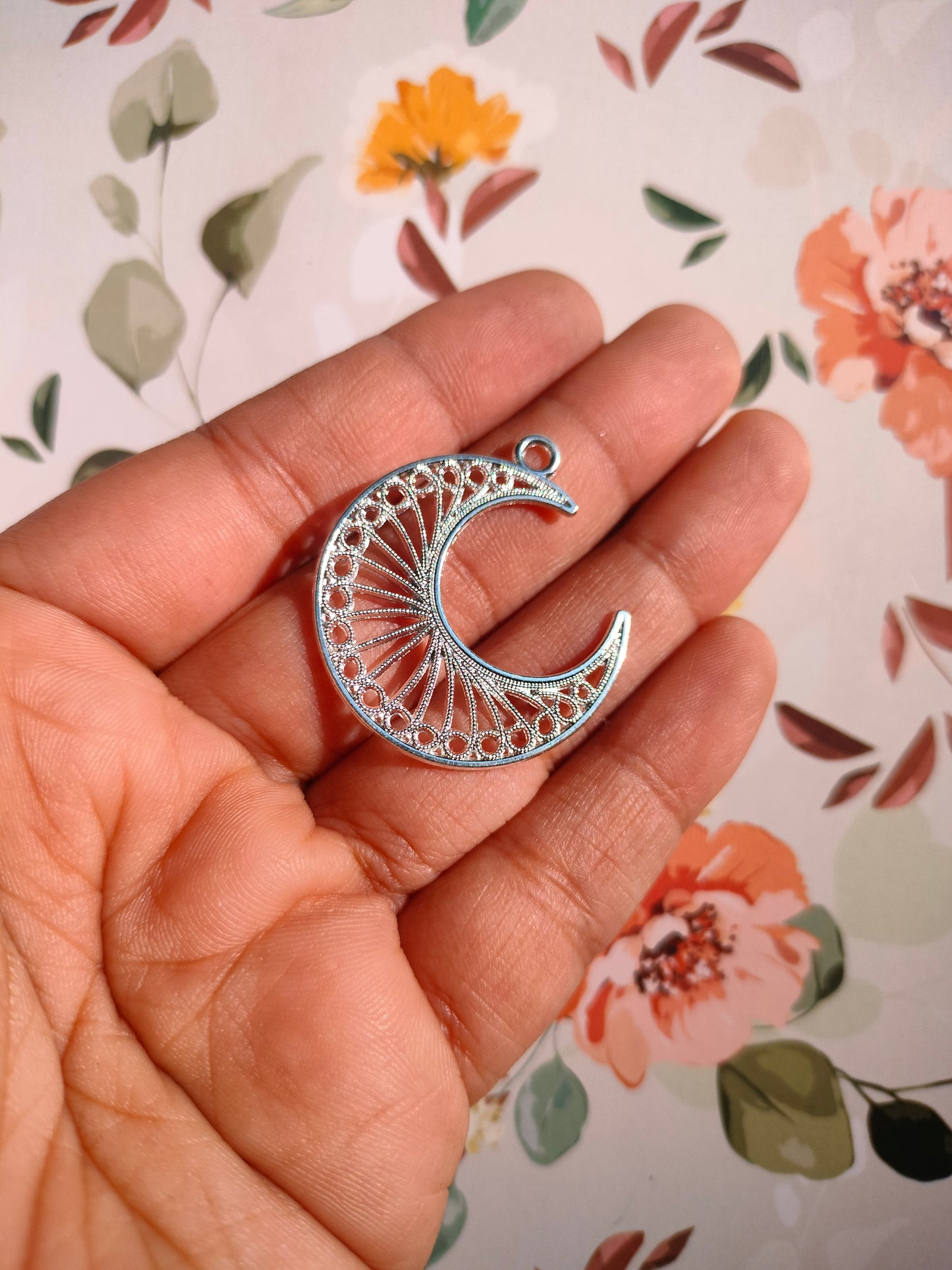 Moon Crescent Bezel | 17*15 mm |Pendant Charm| Resin Alloy Jewelry Making