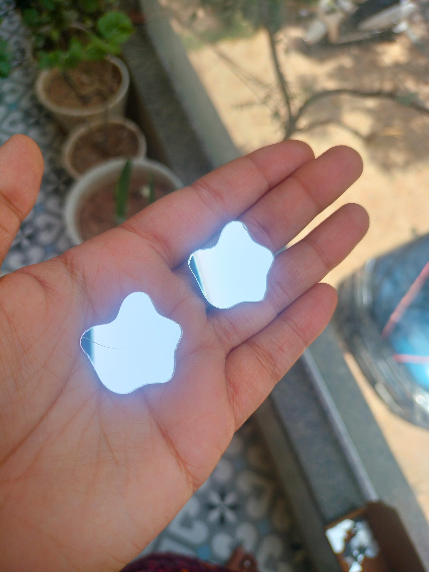 Irregular Acrylic Mirror Cutout 25 mm (Set of 50 pc)