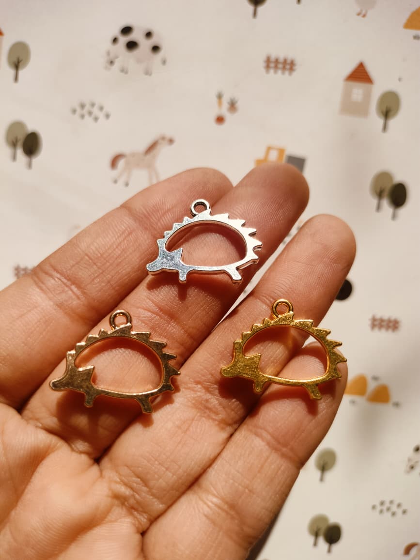 Hedgehog Bezel | 16*21 mm |Pendant Charm| Resin Alloy Jewelry Making