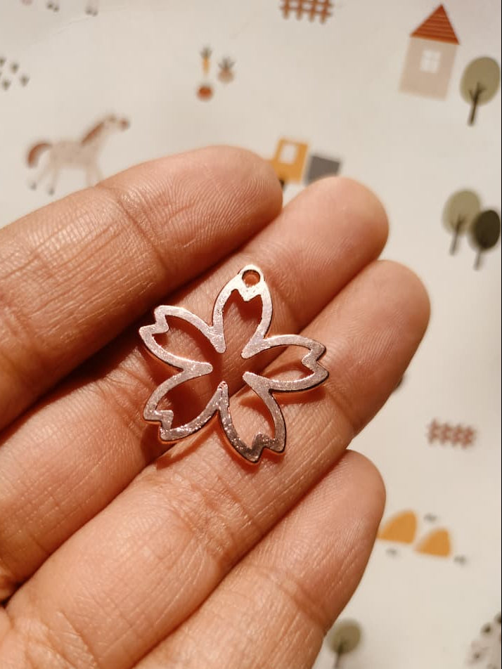 Big Sakura Charm | 22*22 mm | Resin Alloy Jewelry Making