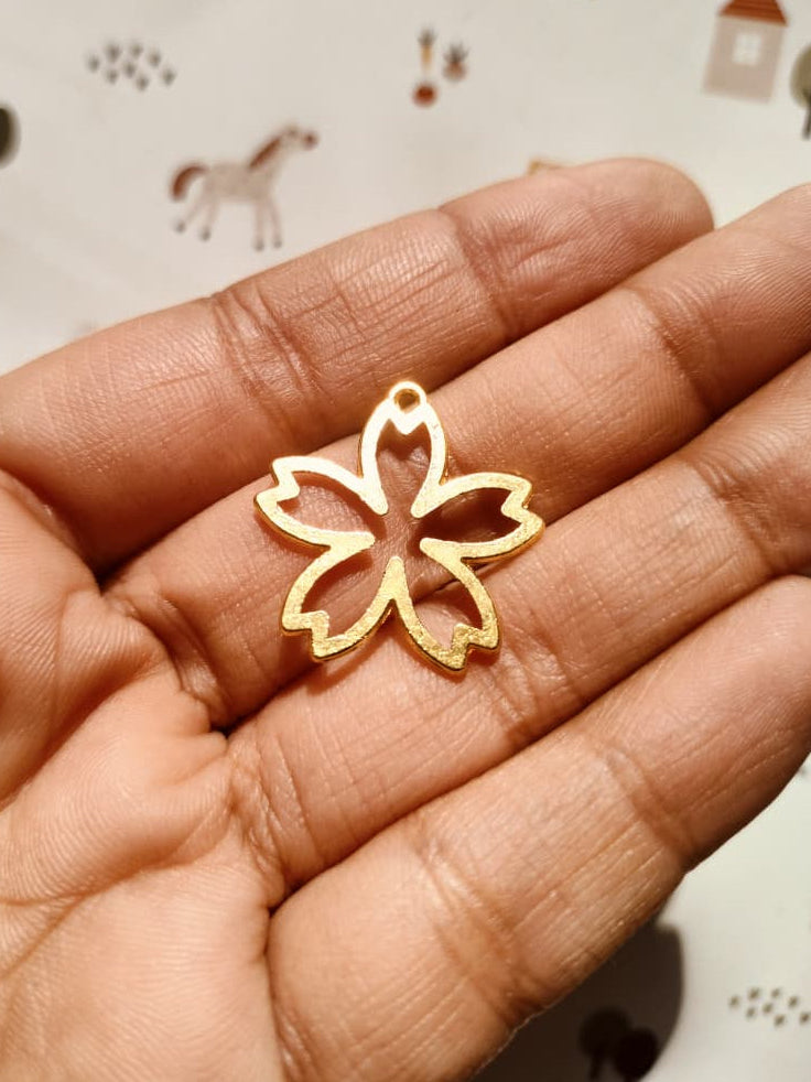 Big Sakura Charm | 22*22 mm | Resin Alloy Jewelry Making