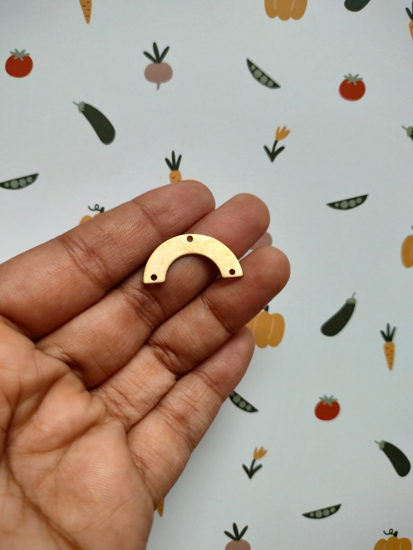 Charm Semi Circle Connector