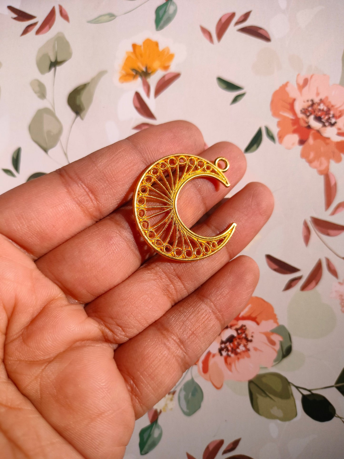 Moon Crescent Bezel | 17*15 mm |Pendant Charm| Resin Alloy Jewelry Making