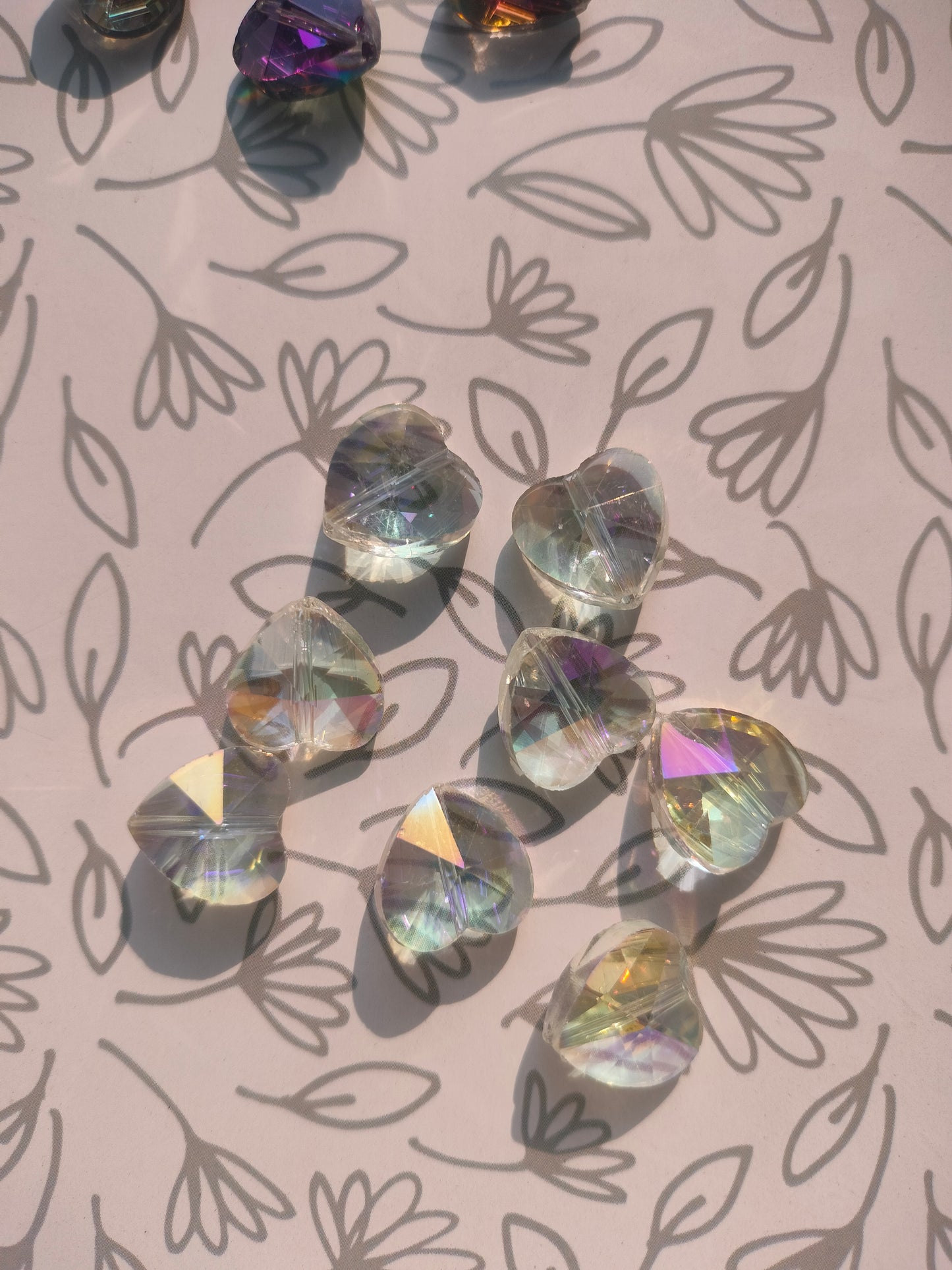 Heart shaped Glass Crystal beads (Set of 8 beads)