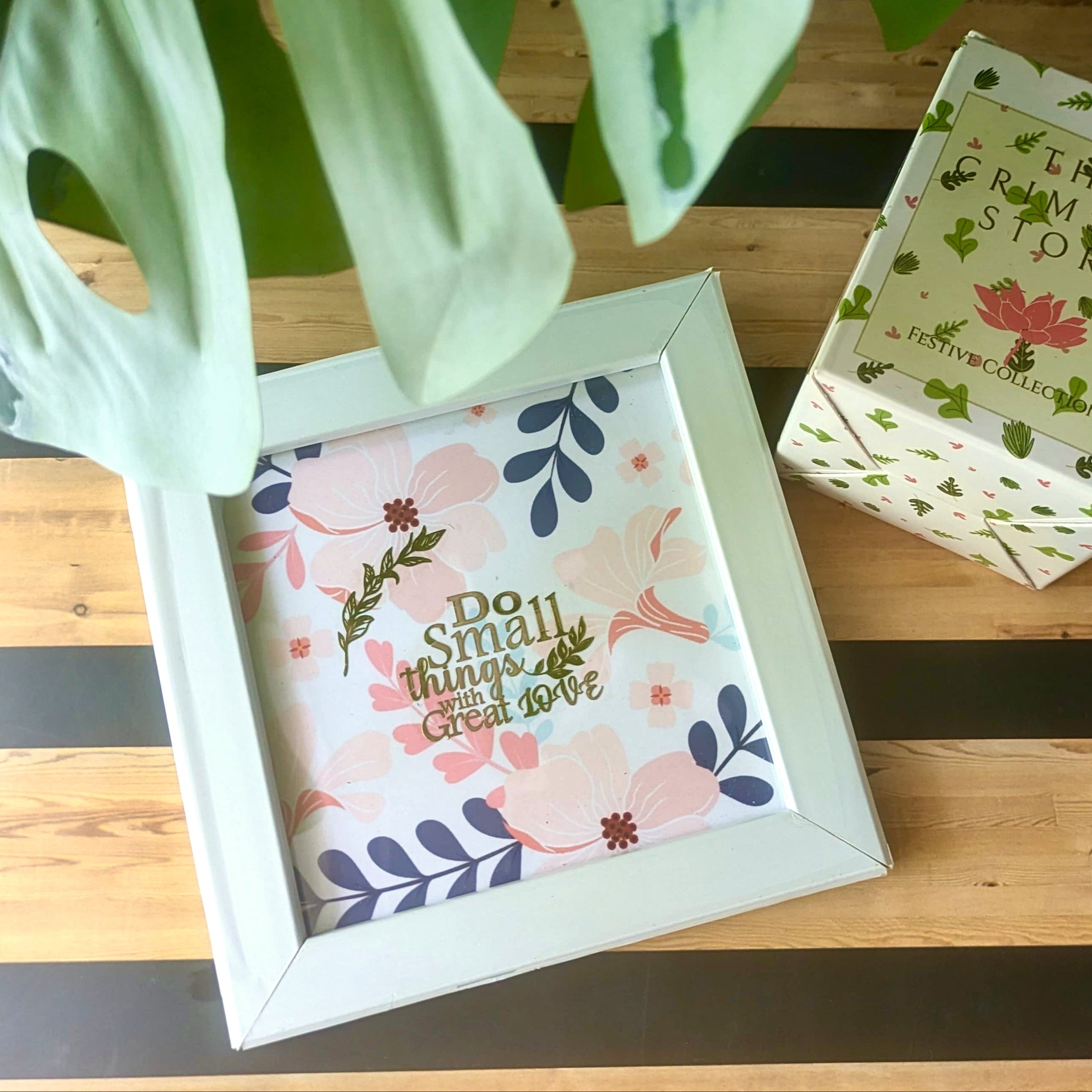 Small things Photo Frame – The Crimson Store