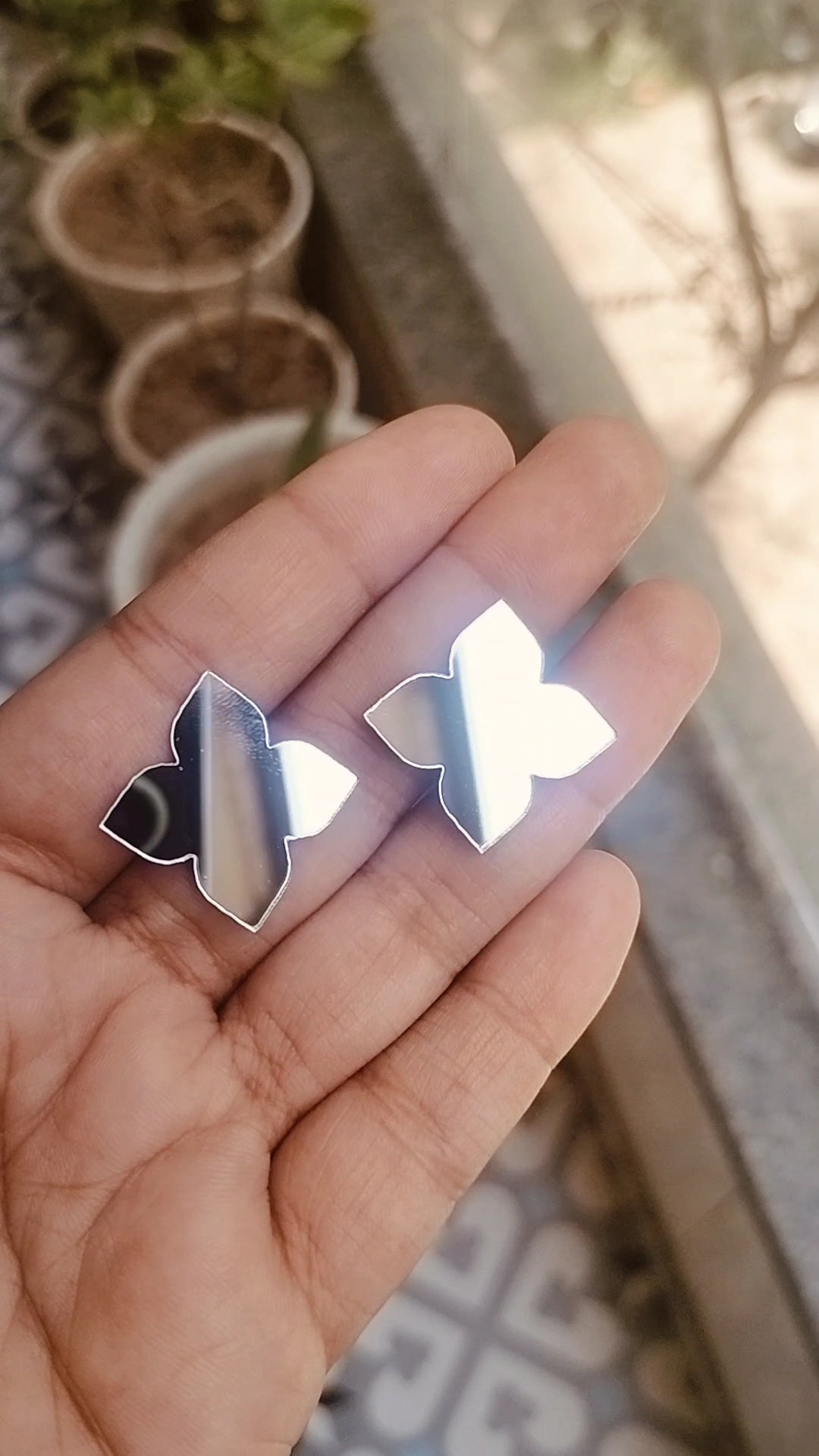 4 petal Flower Acrylic Mirror Cutout 25 mm (Set of 50 pc)