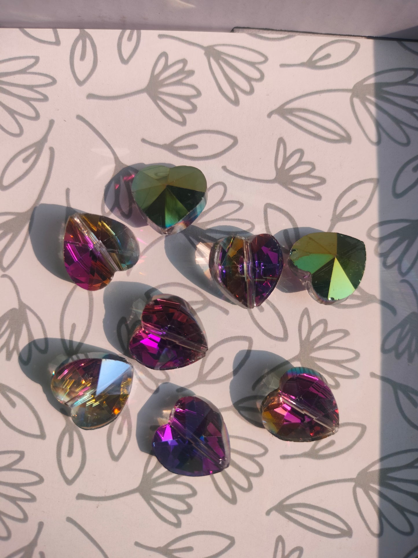 Heart shaped Glass Crystal beads (Set of 8 beads)